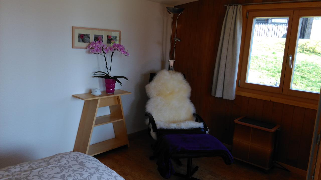 S'Husli Bed & Breakfast Embrach Exterior foto