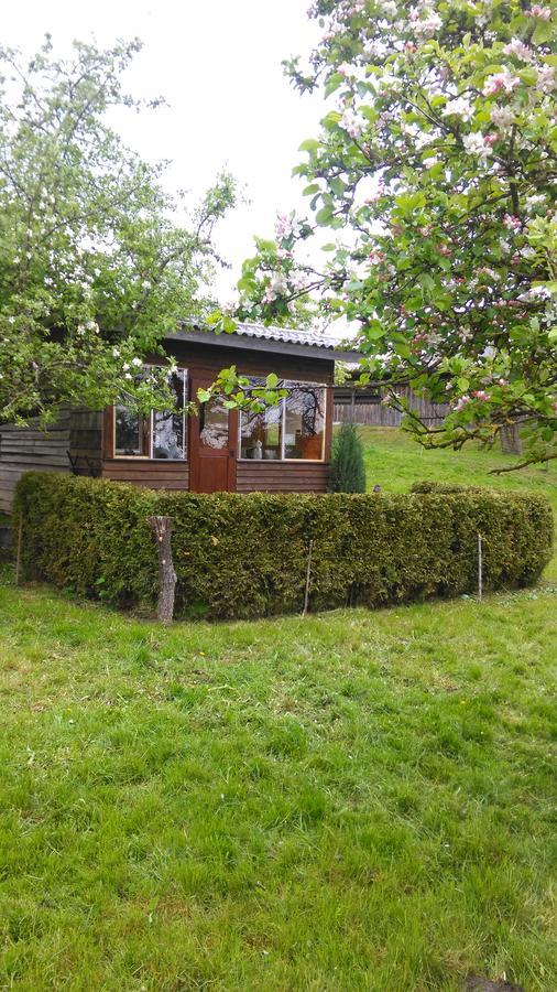 S'Husli Bed & Breakfast Embrach Exterior foto